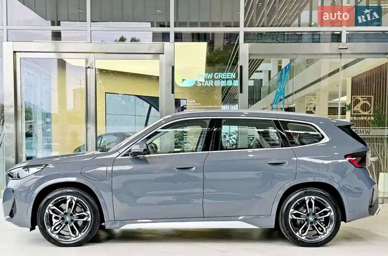 Внедорожник / Кроссовер BMW iX1 2024 в Киеве