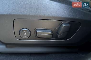 Внедорожник / Кроссовер BMW iX1 2023 в 
