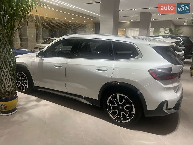 Позашляховик / Кросовер BMW iX1 2023 в Києві