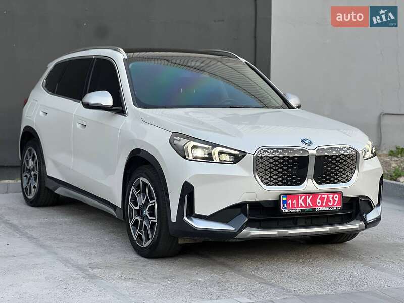 Внедорожник / Кроссовер BMW iX1 2023 в Киеве