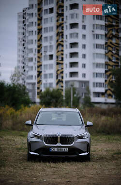 Внедорожник / Кроссовер BMW iX1 2023 в 