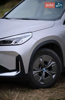 Внедорожник / Кроссовер BMW iX1 2023 в 