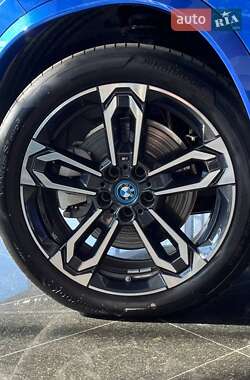 Внедорожник / Кроссовер BMW iX1 2023 в 