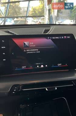 Внедорожник / Кроссовер BMW iX1 2023 в 