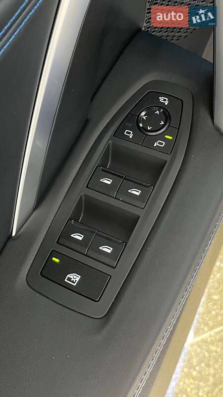 Позашляховик / Кросовер BMW iX1 2023 в Дніпрі
