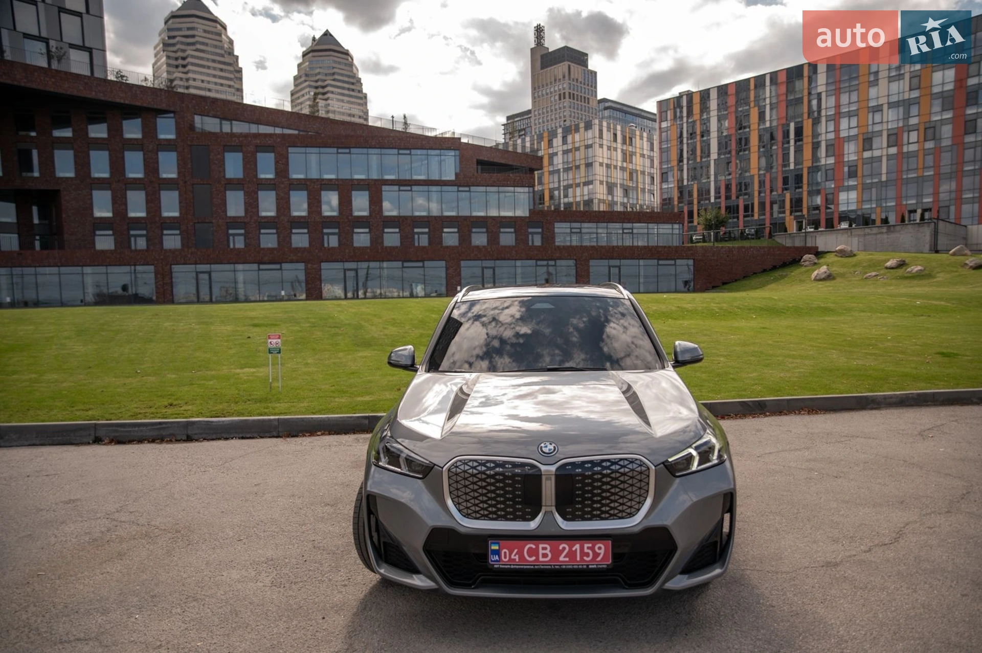 2023 BMW iX1 - мініатюра 2