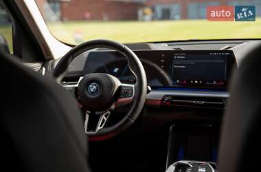 Внедорожник / Кроссовер BMW iX1 2023 в 