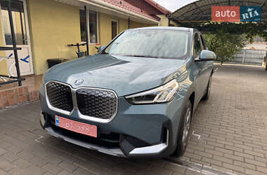 Внедорожник / Кроссовер BMW iX1 2024 в 