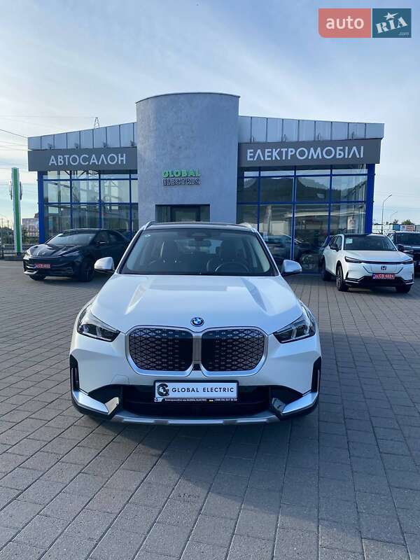 Внедорожник / Кроссовер BMW iX1 2023 в Мукачево