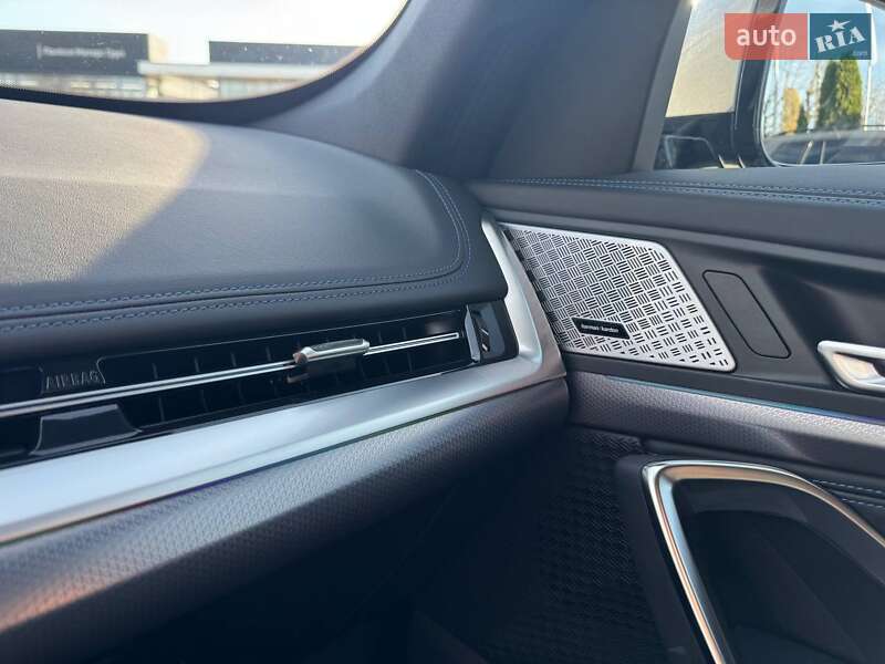 Позашляховик / Кросовер BMW iX1 2024 в Житомирі фото 27 Позашляховик / Кросовер BMW iX1 2024 в Житомирі