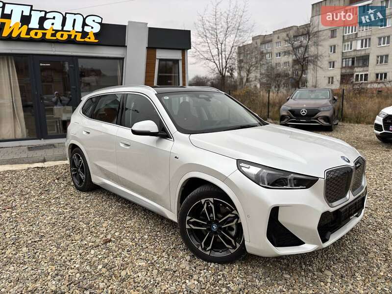 Позашляховик / Кросовер BMW iX1 2024 в Стрию фото 4 Позашляховик / Кросовер BMW iX1 2024 в Стрию