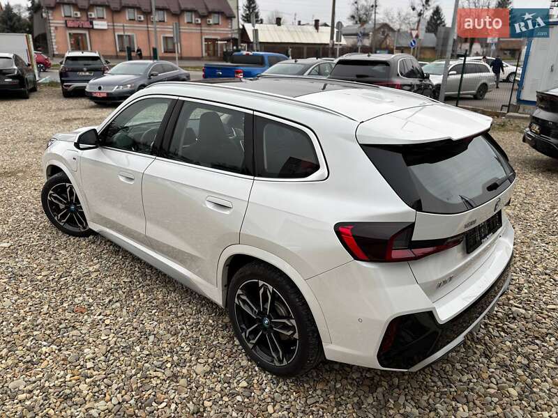 Позашляховик / Кросовер BMW iX1 2024 в Стрию фото 12 Позашляховик / Кросовер BMW iX1 2024 в Стрию