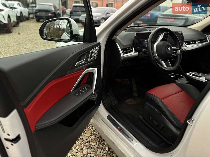 Позашляховик / Кросовер BMW iX1 2024 в Стрию фото 28 Позашляховик / Кросовер BMW iX1 2024 в Стрию