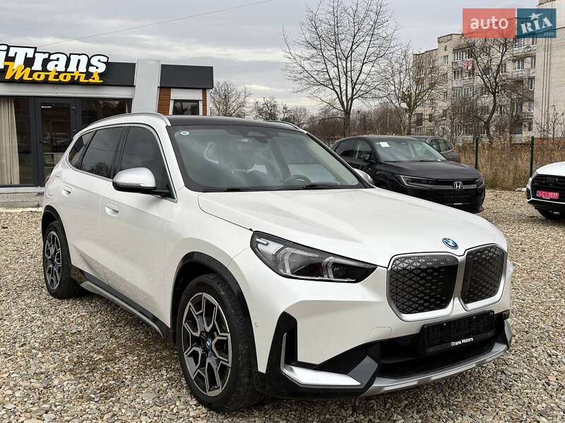Позашляховик / Кросовер BMW iX1 2023 в Стрию