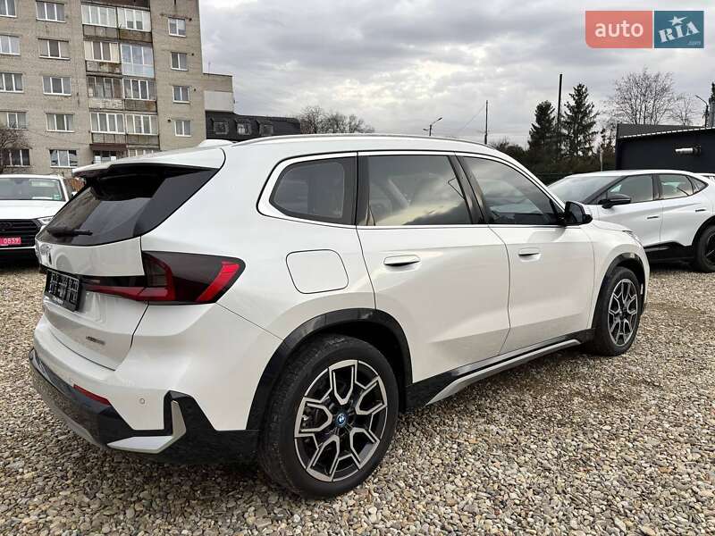 Позашляховик / Кросовер BMW iX1 2023 в Стрию