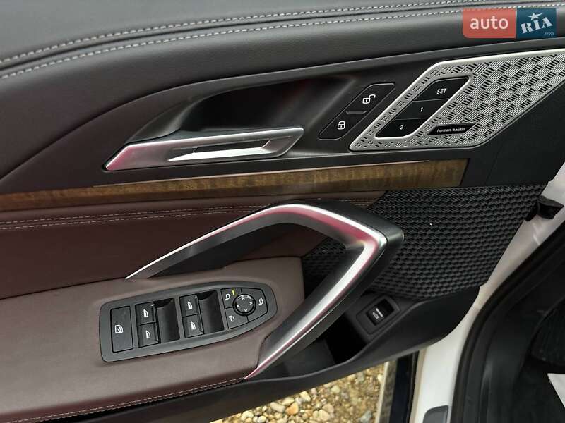 Позашляховик / Кросовер BMW iX1 2023 в Стрию