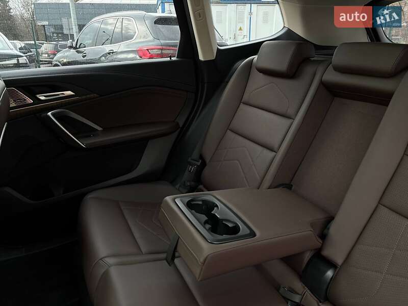 Позашляховик / Кросовер BMW iX1 2023 в Стрию