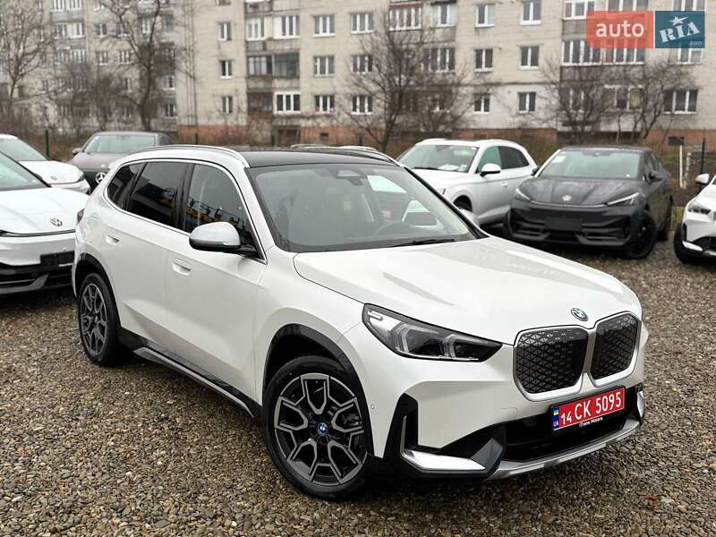 Позашляховик / Кросовер BMW iX1 2023 в Стрию
