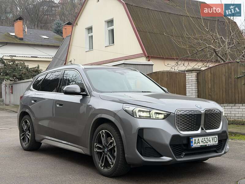 Внедорожник / Кроссовер BMW iX1 2023 в Киеве