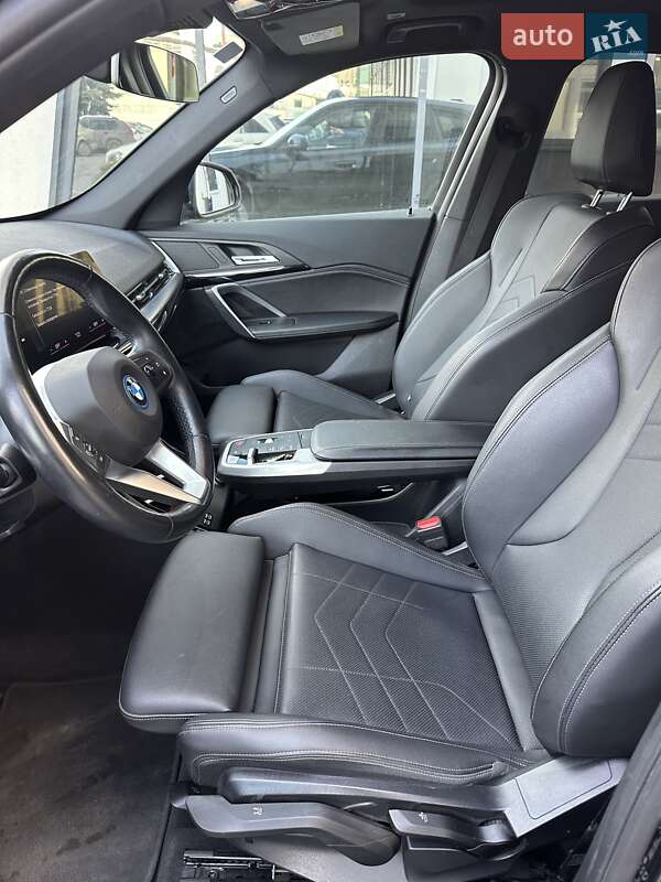 Внедорожник / Кроссовер BMW iX1 2022 в Ровно фото 14 Внедорожник / Кроссовер BMW iX1 2022 в Ровно