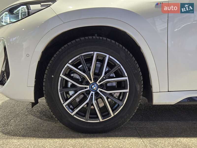 Внедорожник / Кроссовер BMW iX1 2025 в Одессе