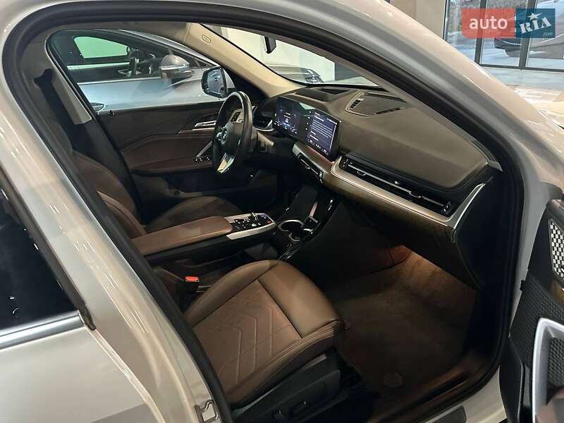 Внедорожник / Кроссовер BMW iX1 2023 в Львове