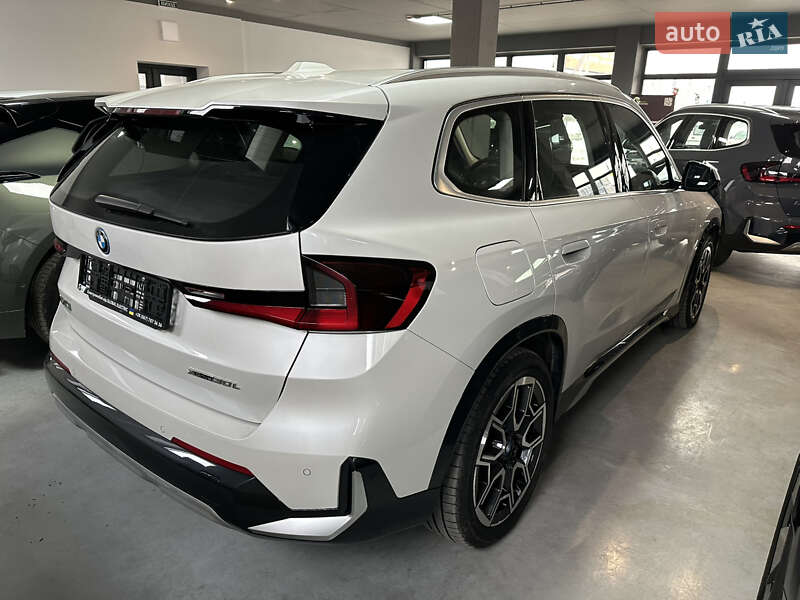 Внедорожник / Кроссовер BMW iX1 2023 в Львове