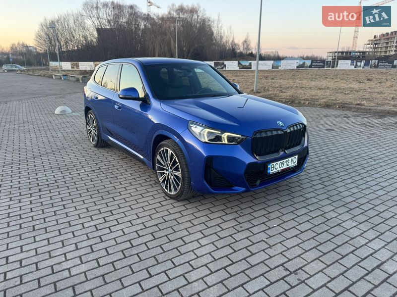 Внедорожник / Кроссовер BMW iX1 2023 в Львове