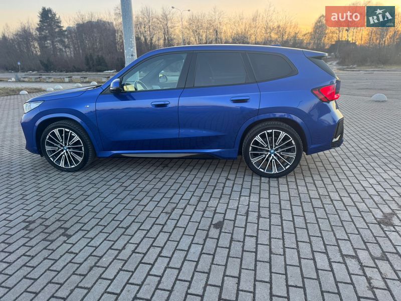Внедорожник / Кроссовер BMW iX1 2023 в Львове
