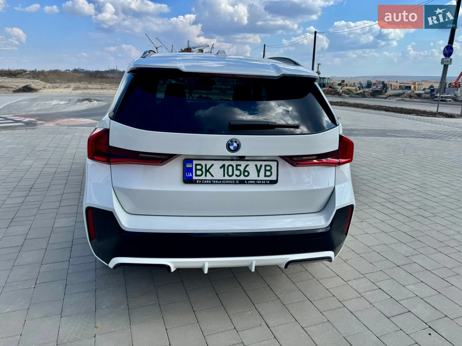 2024 BMW iX1 - мініатюра 6
