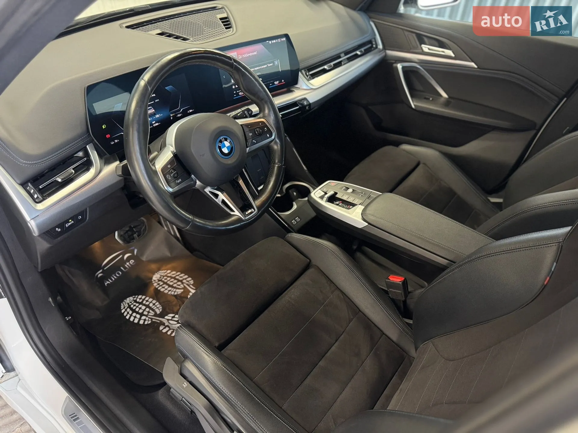 2022 BMW iX1 - мініатюра 8