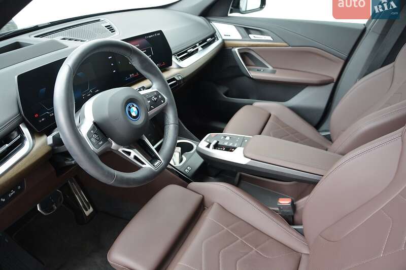 Внедорожник / Кроссовер BMW iX1 2025 в Киеве