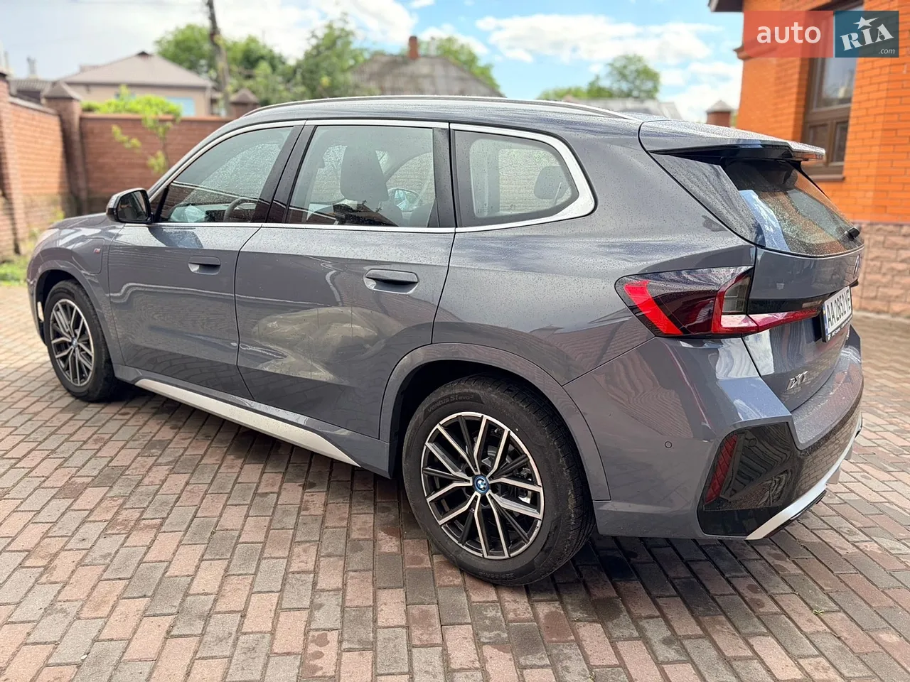 2024 BMW iX1 - мініатюра 22