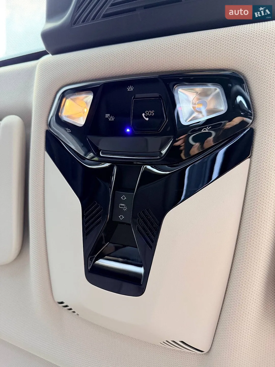 2023 BMW iX1 - мініатюра 14