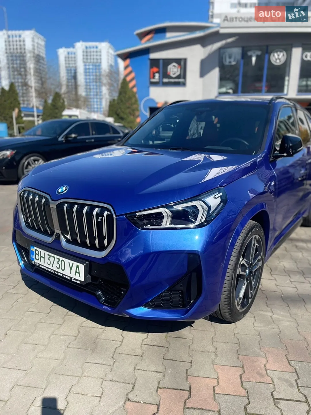 2023 BMW iX1 - мініатюра 3