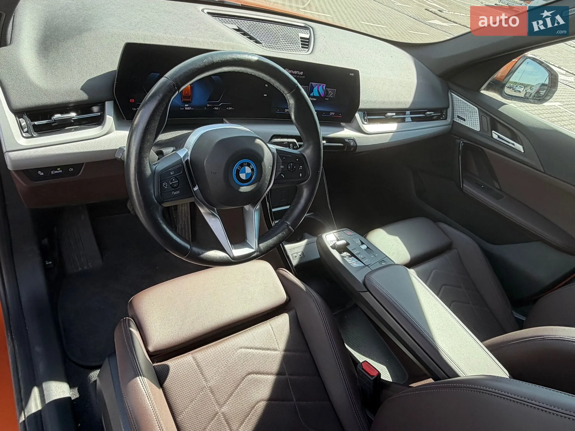 2024 BMW iX1 - мініатюра 12