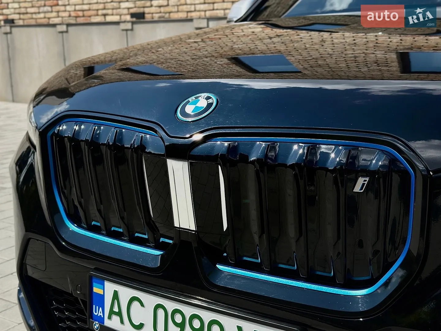 2023 BMW iX1 - мініатюра 10