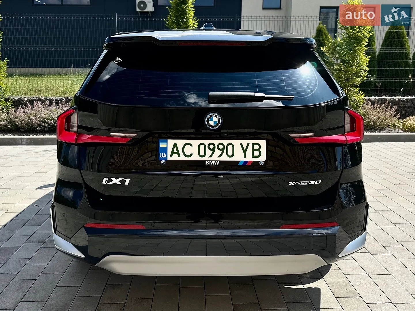 2023 BMW iX1 - мініатюра 17