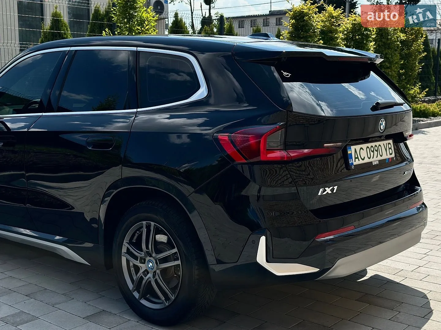2023 BMW iX1 - мініатюра 22