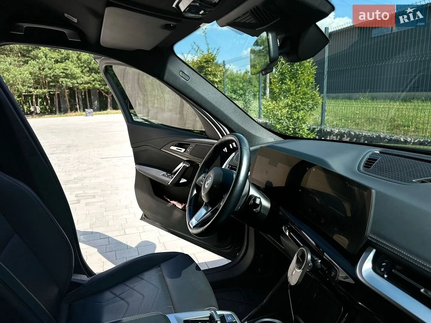 2023 BMW iX1 - мініатюра 33