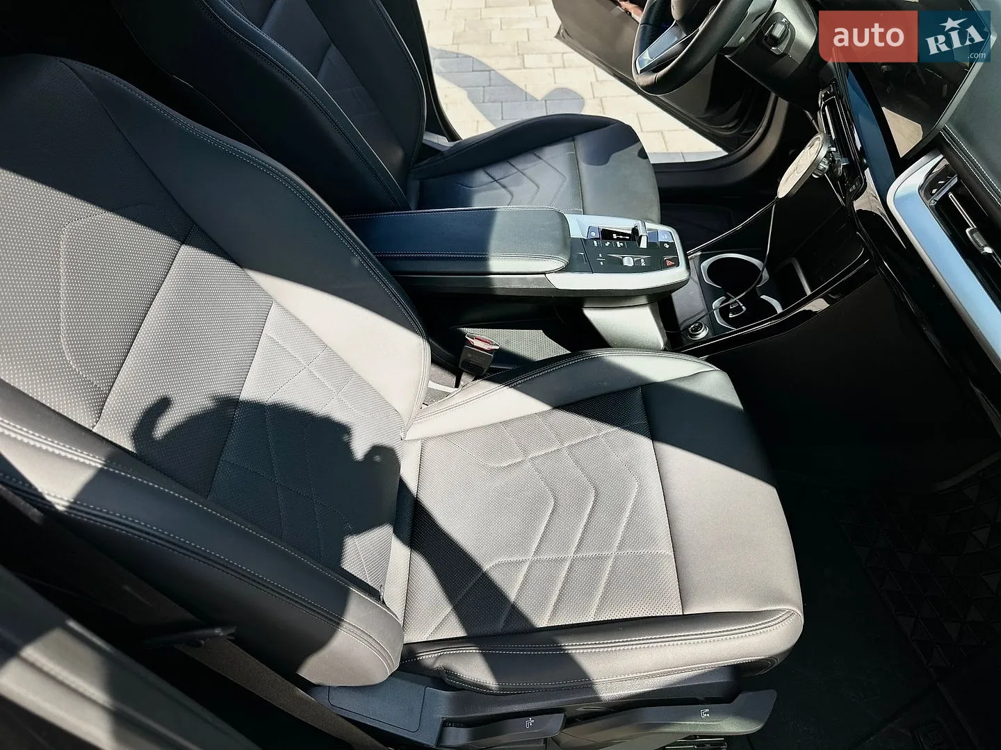 2023 BMW iX1 - мініатюра 35
