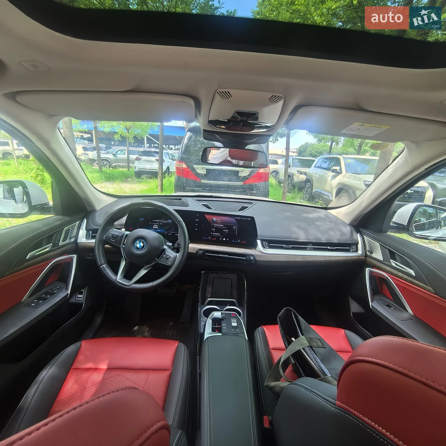 2024 BMW iX1 - мініатюра 13