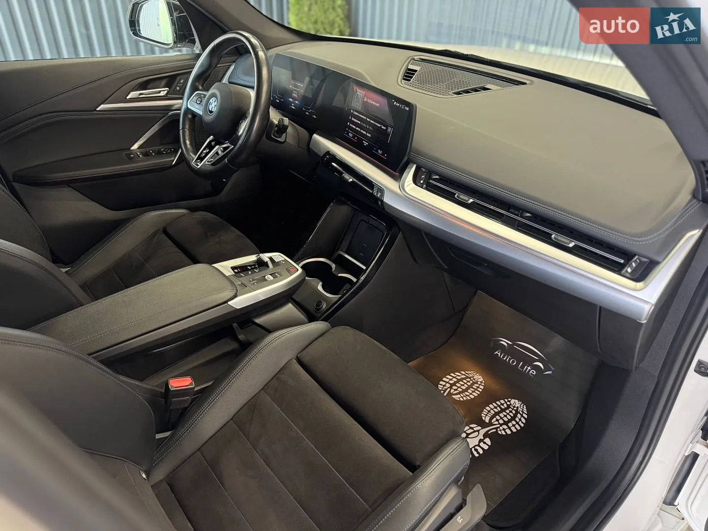 2022 BMW iX1 - мініатюра 19