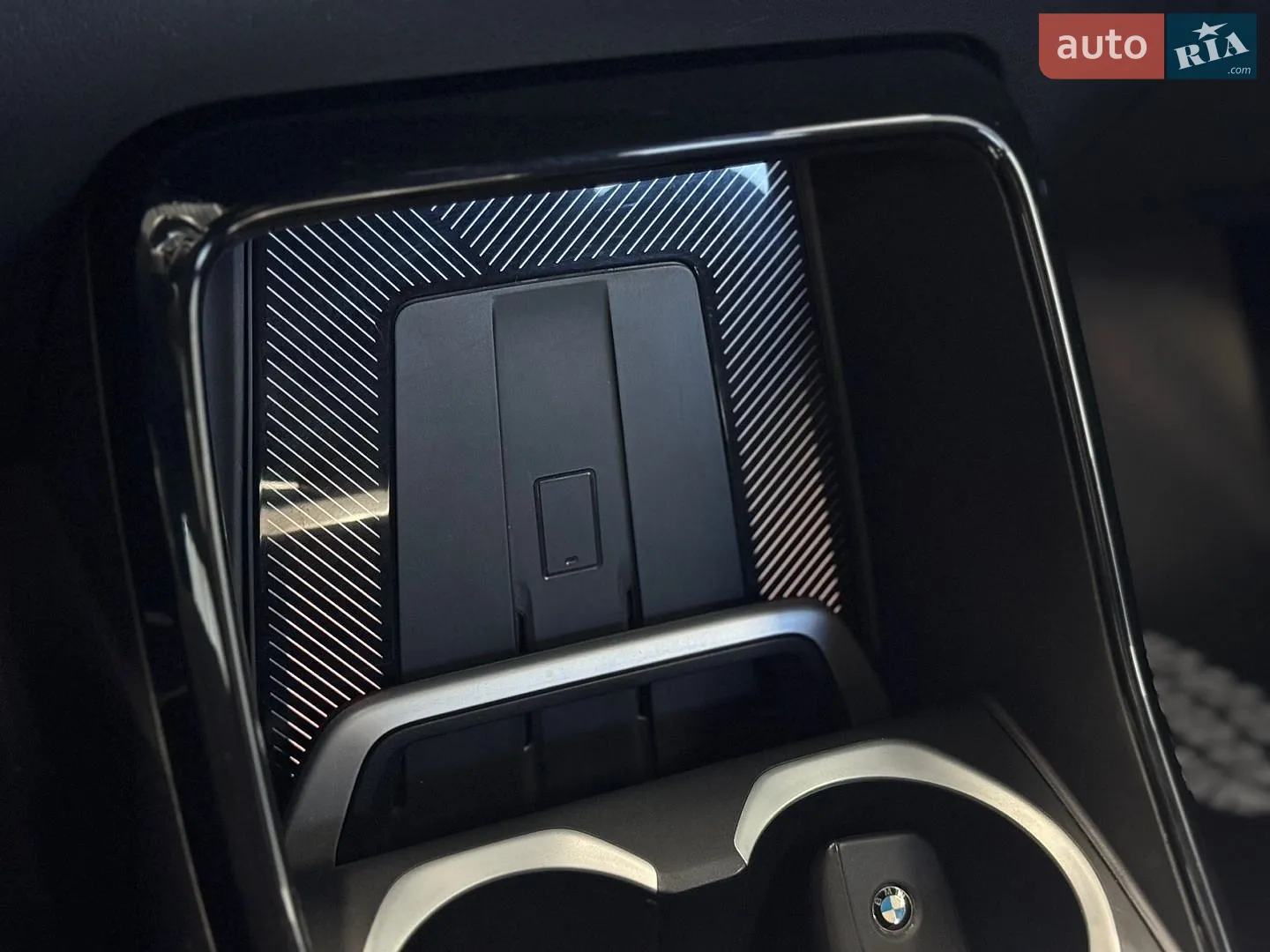 2022 BMW iX1 - мініатюра 27