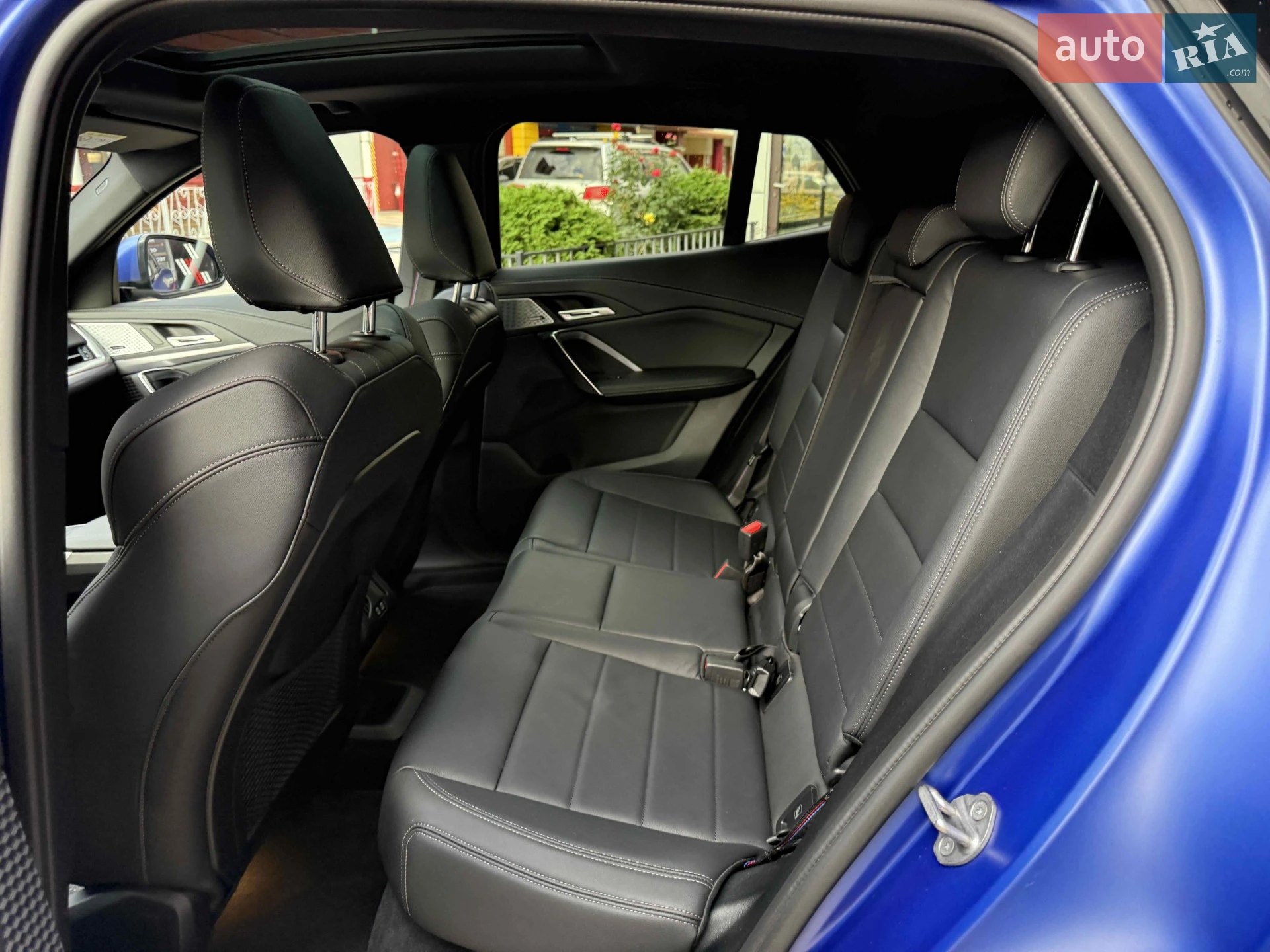 2023 BMW iX2 - мініатюра 36