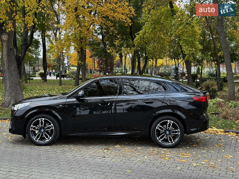Внедорожник / Кроссовер BMW iX2 2024 в Александрие
