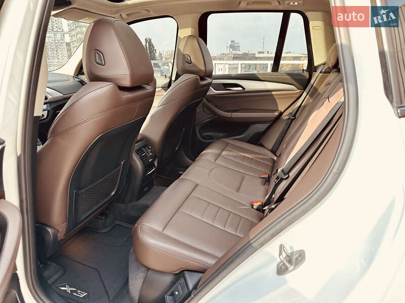 Позашляховик / Кросовер BMW iX3 2021 в Дніпрі