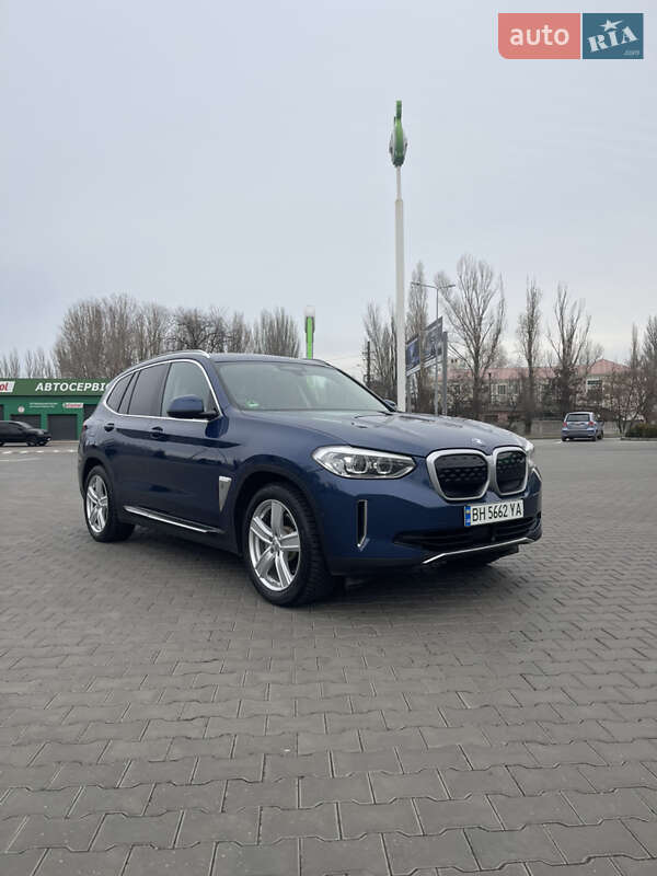 Внедорожник / Кроссовер BMW iX3 2021 в Одессе