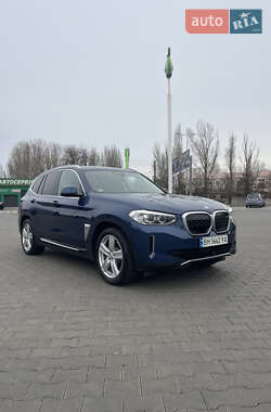 Внедорожник / Кроссовер BMW iX3 2021 в 