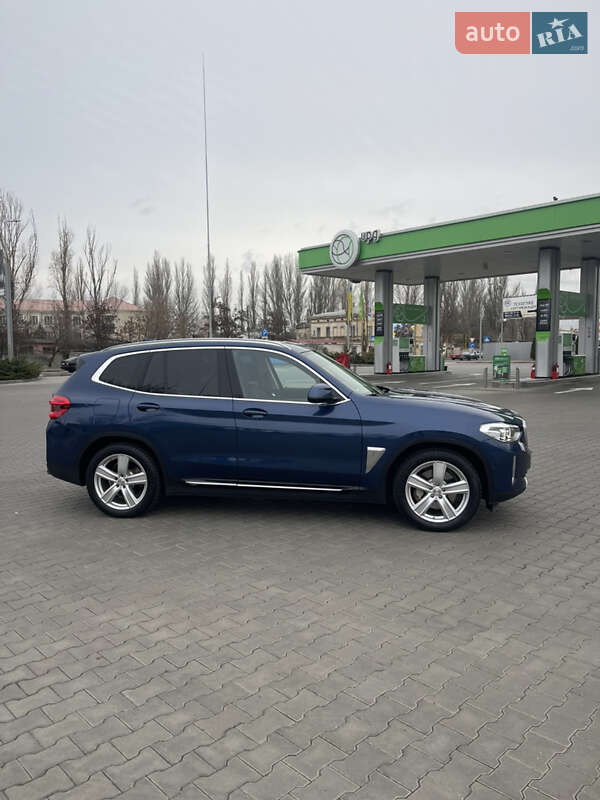 Внедорожник / Кроссовер BMW iX3 2021 в Одессе